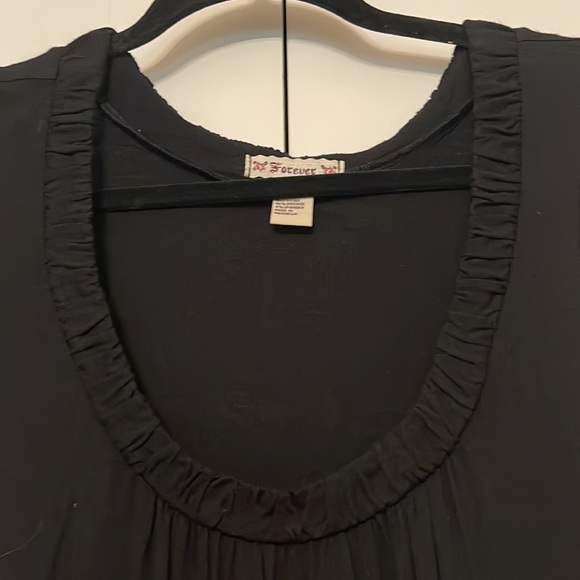 Black knit tee dress - Picture 2 of 6